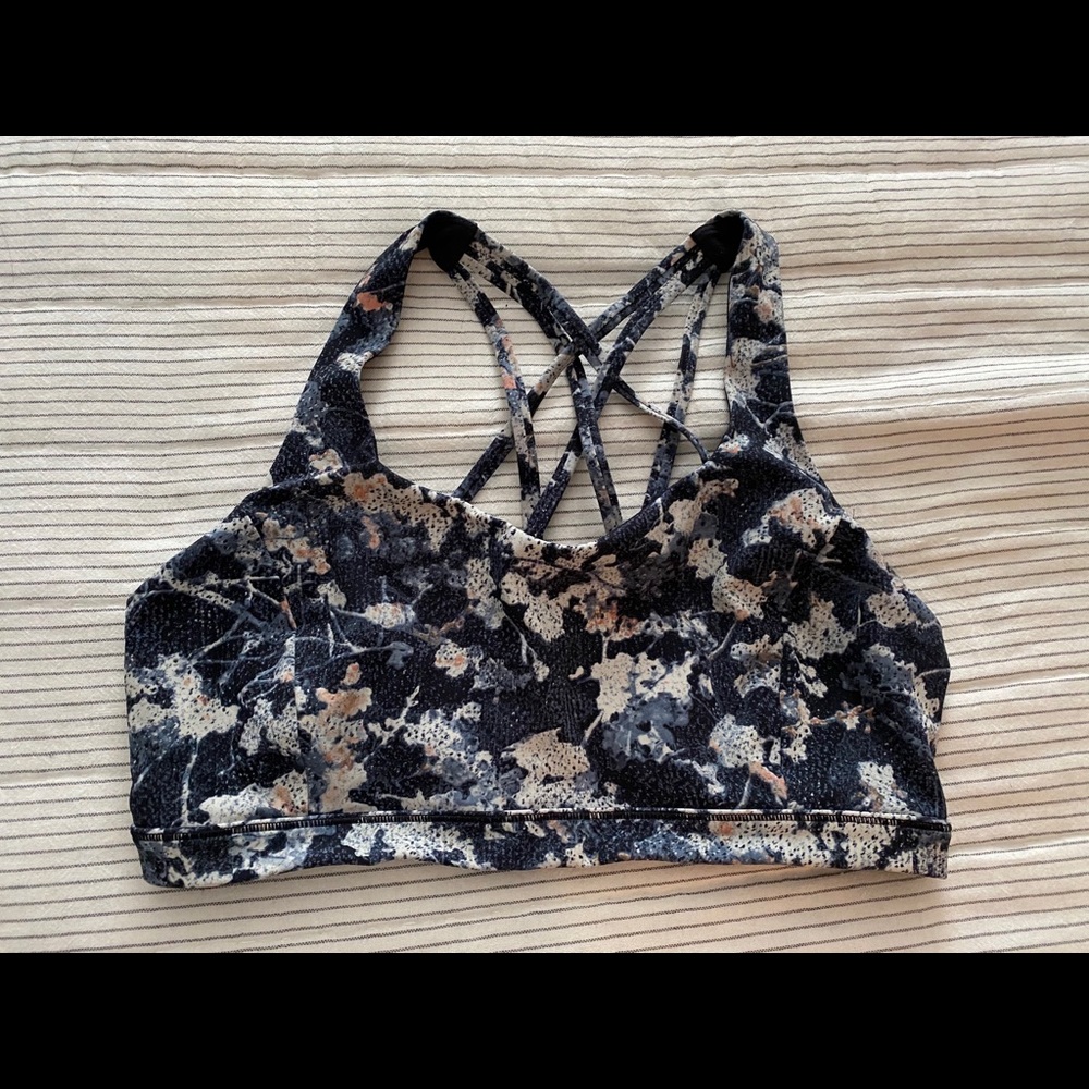 Lululemon Free to be serene bra size 10